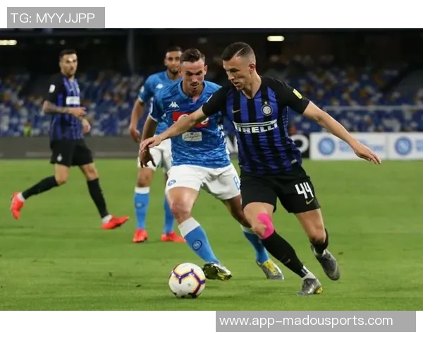 记者分析米兰未能签下阿哈诺的遗憾与2000万欧的投资价值 记者分析米兰未能签下阿哈诺的遗憾与2000万欧的投资价值