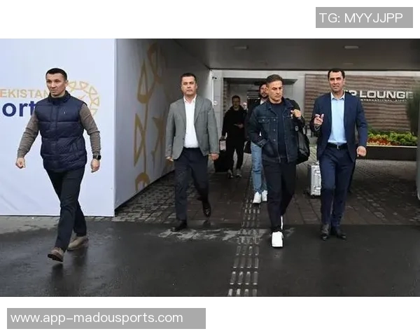 乌兹别克斯坦足协确认卡纳瓦罗及教练组抵达塔什干洽谈执教事宜 乌兹别克斯坦足协确认卡纳瓦罗及教练组抵达塔什干洽谈执教事宜