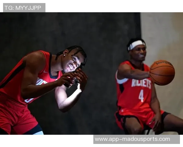 火箭队城市版球衣定妆照拍摄活动邀请季票持有者参与互动盛宴 火箭队城市版球衣定妆照拍摄活动邀请季票持有者参与互动盛宴