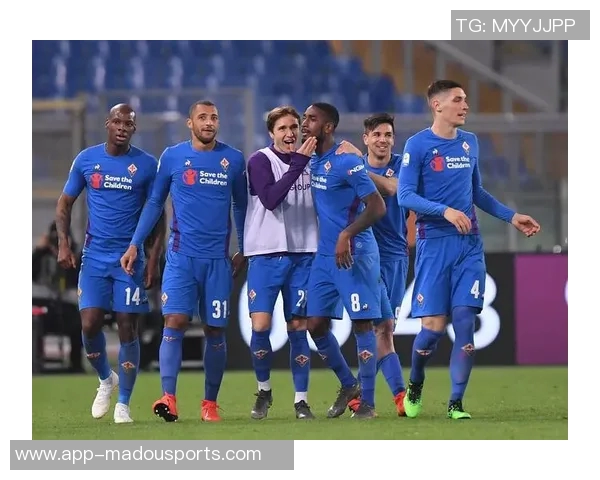 罗马客场挑战佛罗伦萨首发阵容公布齐米卡斯与克里斯坦特领衔出战 罗马客场挑战佛罗伦萨首发阵容公布齐米卡斯与克里斯坦特领衔出战