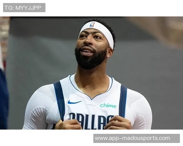 菜鸟赛季初展现实力季前赛对手在弗拉格防守下命中率低迷 菜鸟赛季初展现实力季前赛对手在弗拉格防守下命中率低迷