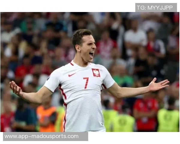 国足选帅进展显著两位欧洲教练候选人将于下月中旬确定最终人选 国足选帅进展显著两位欧洲教练候选人将于下月中旬确定最终人选