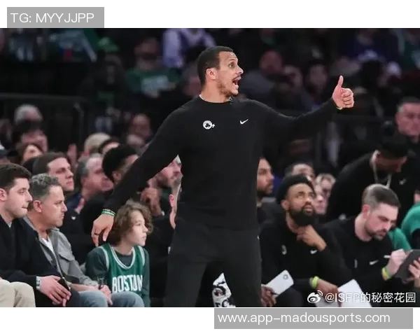 米诺特谈马祖拉期望我成为防守强者展现侵略性与荣誉感并重 米诺特谈马祖拉期望我成为防守强者展现侵略性与荣誉感并重