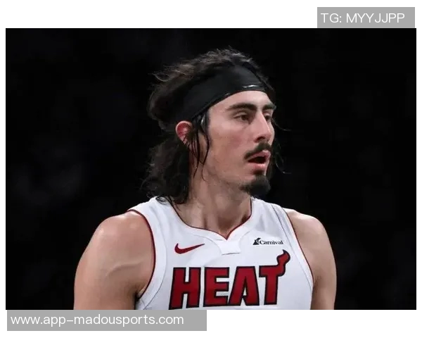 黄蜂交易阿德巴约小乔丹克尼佩尔及三首轮选秀权齐送出