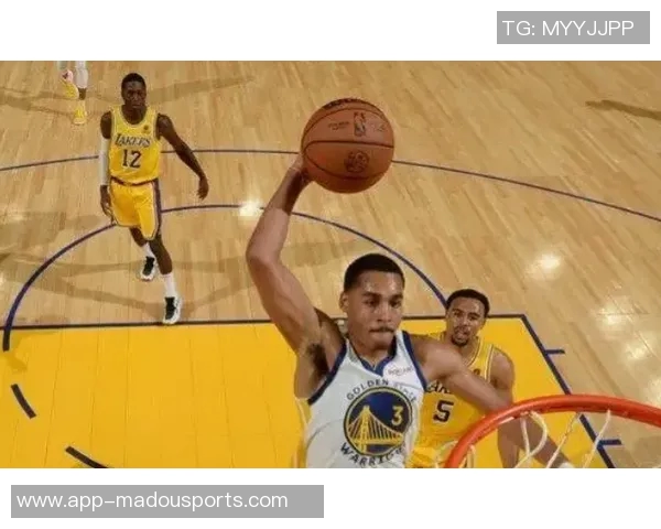 库里谈勇士进攻哲学受巴萨TikiTaka启发科尔的独特指导让球队焕发新生 库里谈勇士进攻哲学受巴萨TikiTaka启发科尔的独特指导让球队焕发新生