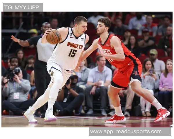 乌度卡称赞卡佩拉护筐与空接能力申京双塔组合展现更强侵略性 乌度卡称赞卡佩拉护筐与空接能力申京双塔组合展现更强侵略性