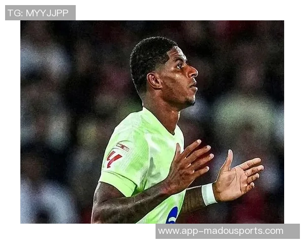 拉什福德面临续约抉择巴萨欲买断需降薪至1400万以下