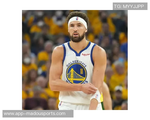 克莱汤普森生涯十次单赛季三分球超过200记仅次于库里创历史纪录